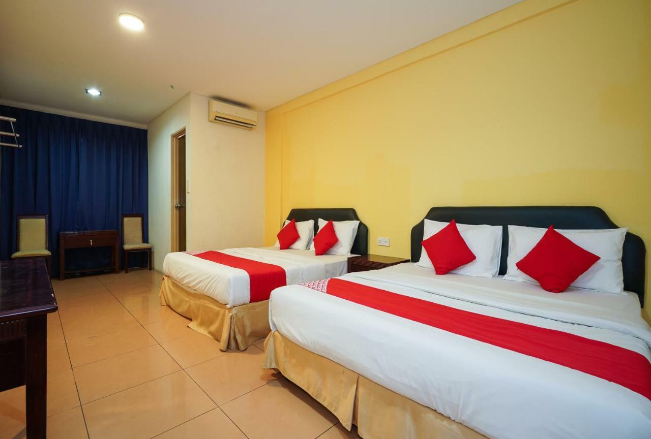 Oyo 43955 N9 Business Hotel Nilai Exteriér fotografie